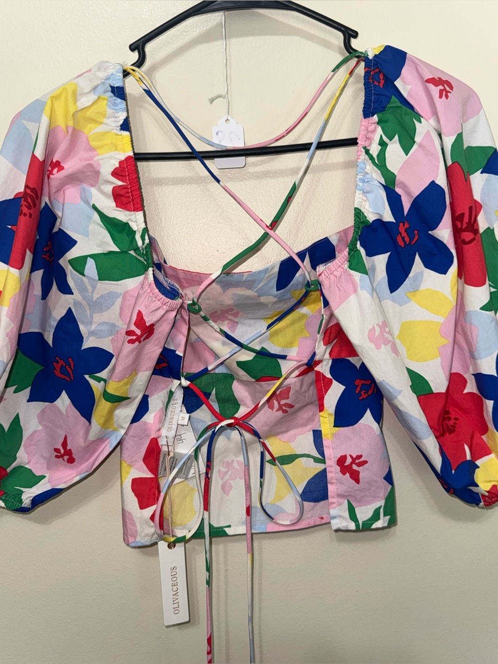 Floral Puff-Sleeve Crop Top with Open Back Olivaceous - Picture 2 of 2